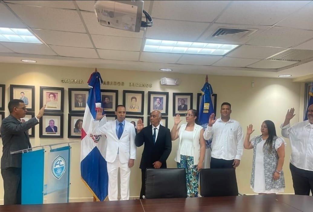 Juramentación de las nuevas autoridades académicas de la Facultad de Ciencias de la UASD